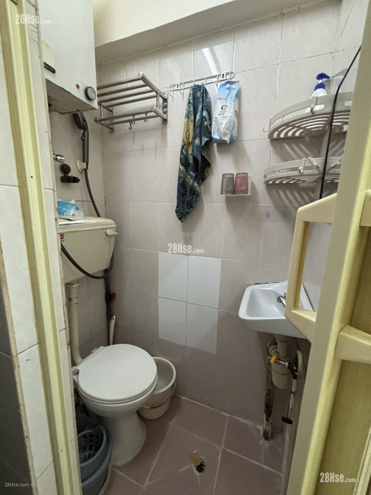 I-Feng Mansions #3844883 Rental Property Detail Page - Vista 2