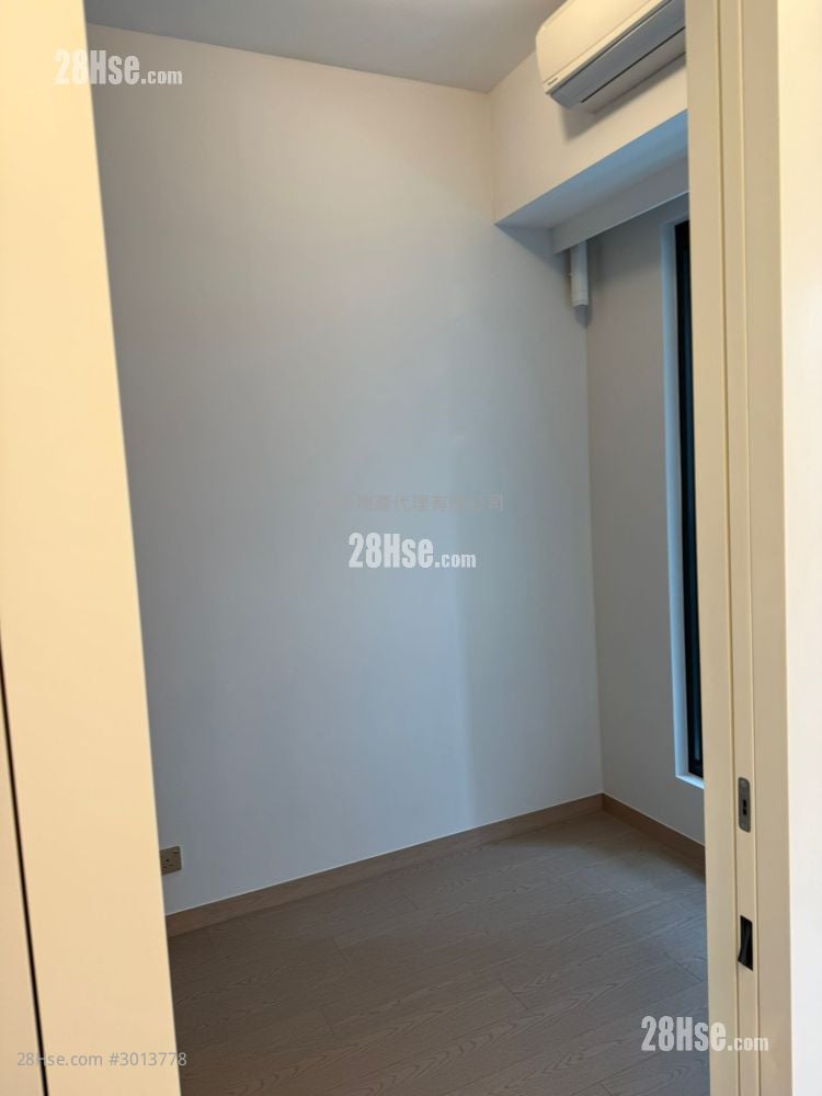 Baker Circle Euston #3013778 Rental Property Detail Page - Widok 4