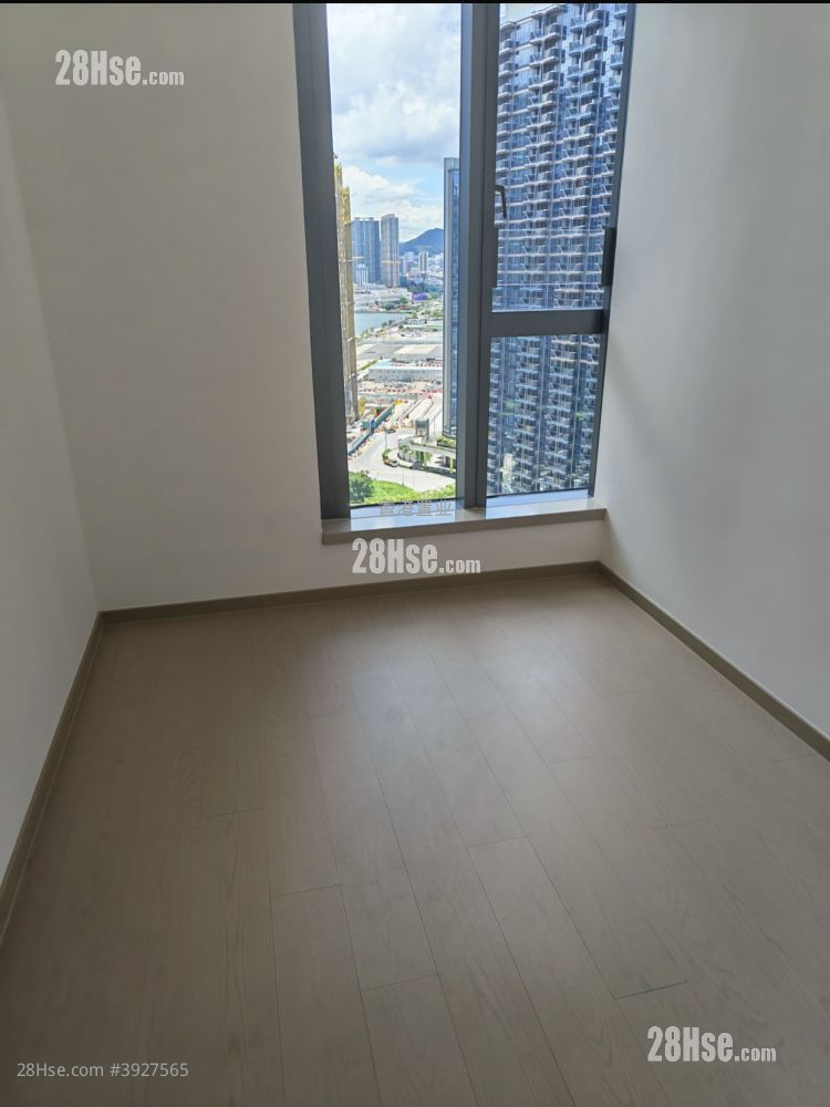 Apartment in HongKong Hong Kong, 啟德跑道區 Kai Tak Runway Area, 九龍城區 Kowloon City District - View 2