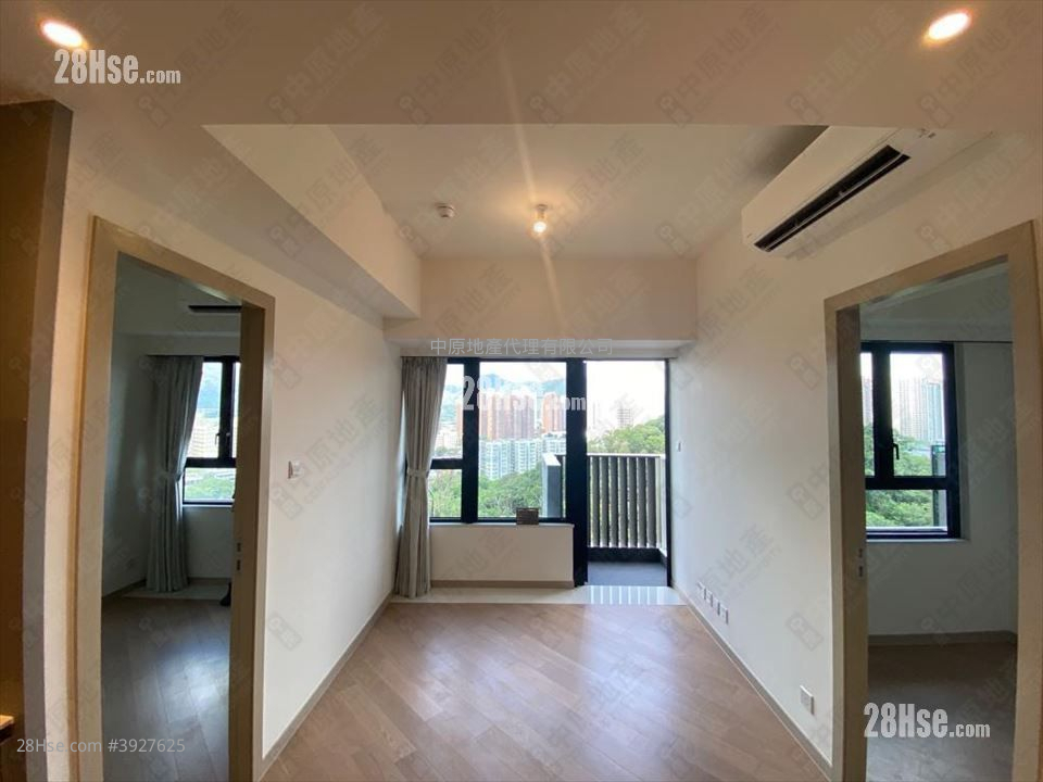Apartment in Tuen Mun, 紅橋 Hung Kiu, 屯門區 Tuen Mun District - View 2