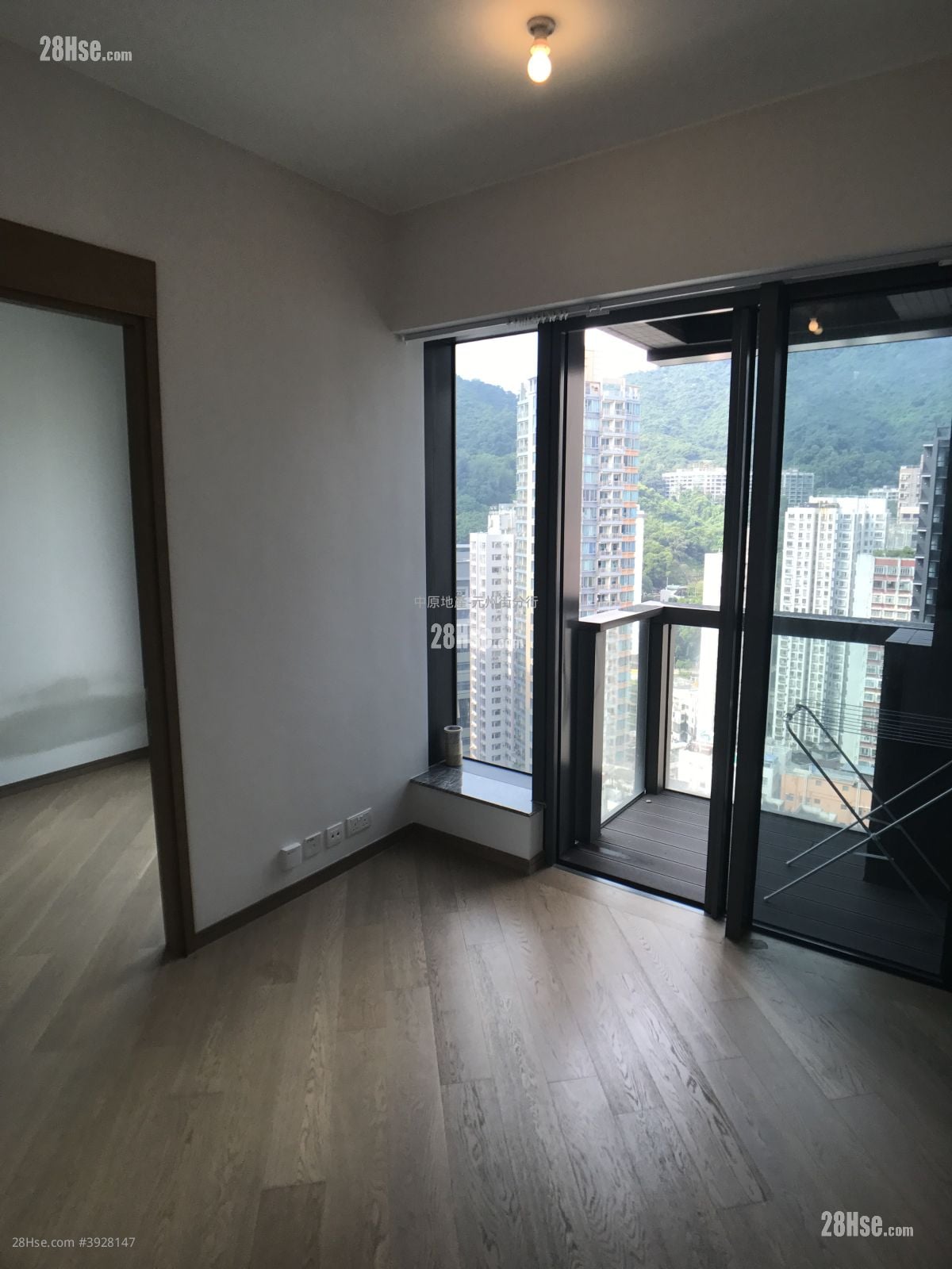 High One #3928147 For Sale Property Detail Page - Widok 2