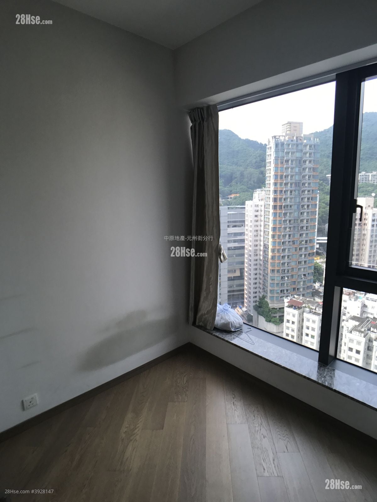 High One #3928147 For Sale Property Detail Page - Widok 4