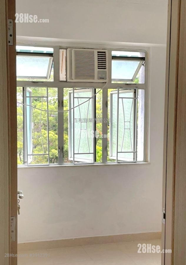 Bank Building #3912391 Rental Property Detail Page - Widok 4