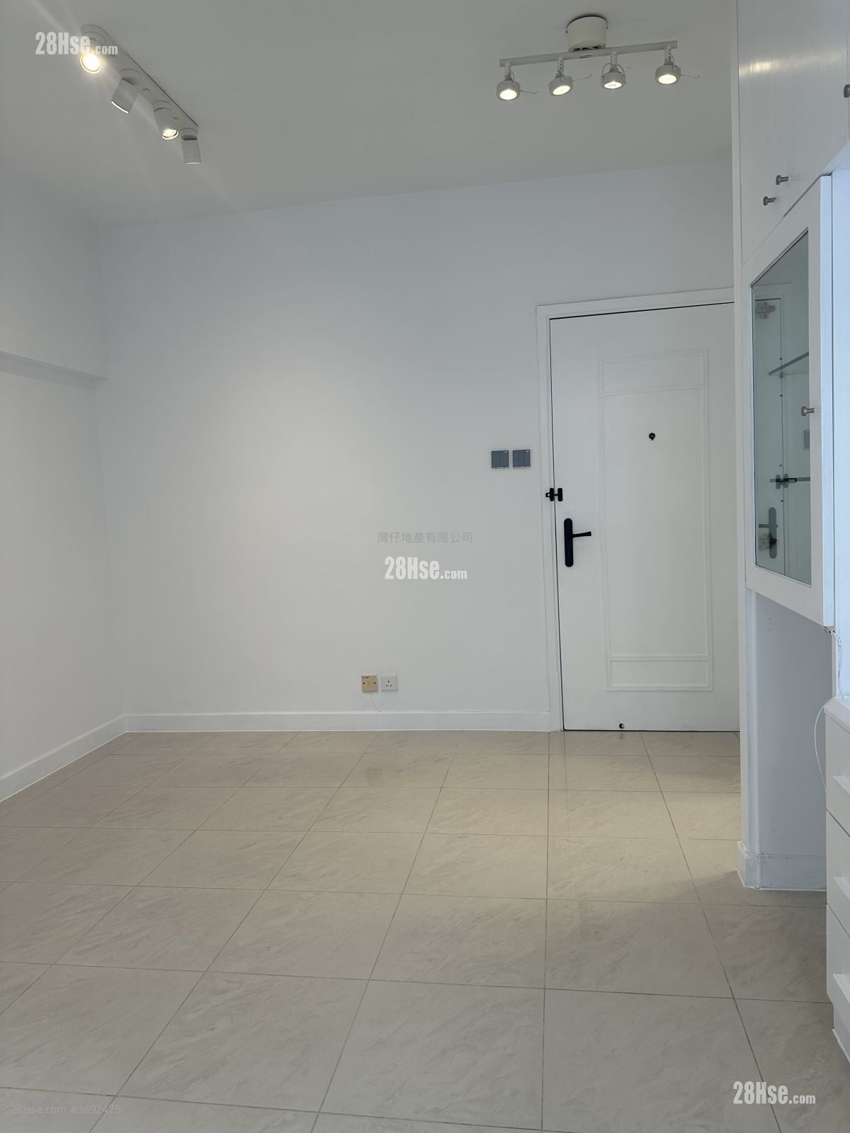 Wah To Building #3892475 For Sale Property Detail Page - Vista 2