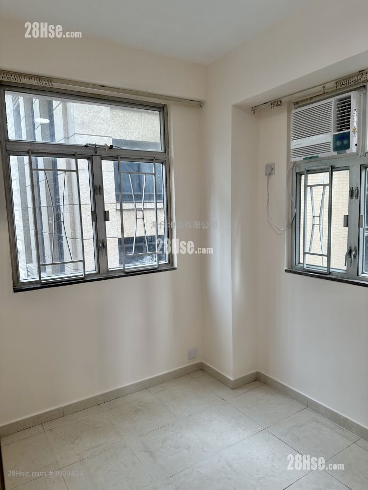 Golden Dragon Building #3909424 Rental Property Detail Page - Widok 4