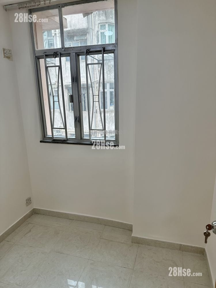 Golden Dragon Building #3909424 Rental Property Detail Page - Widok 5