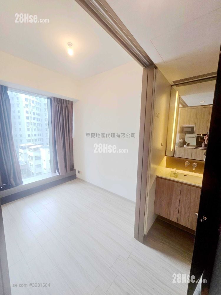 Seven Victory Avenue #3931584 Rental Property Detail Page - Widok 4