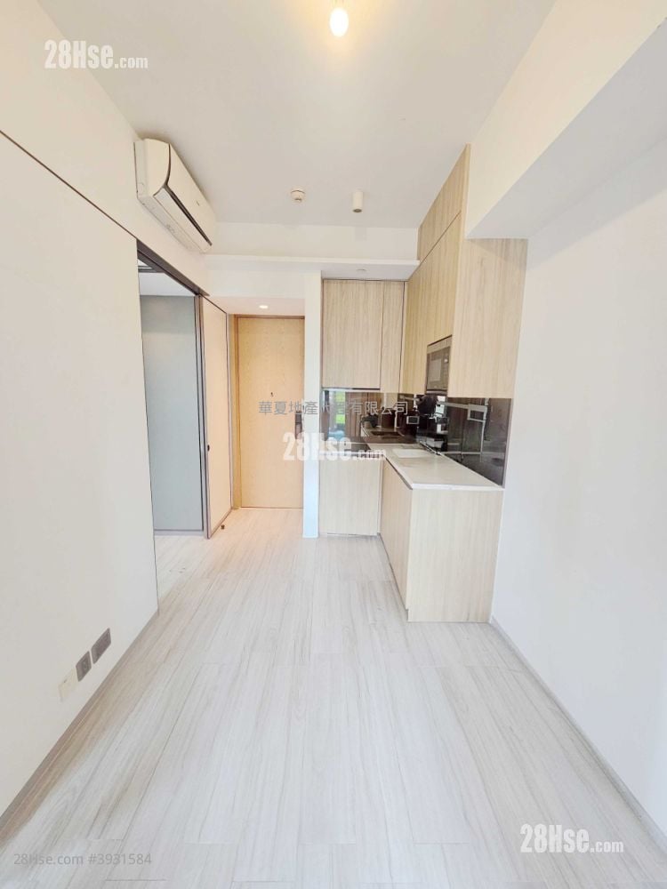Seven Victory Avenue #3931584 Rental Property Detail Page - Widok 5