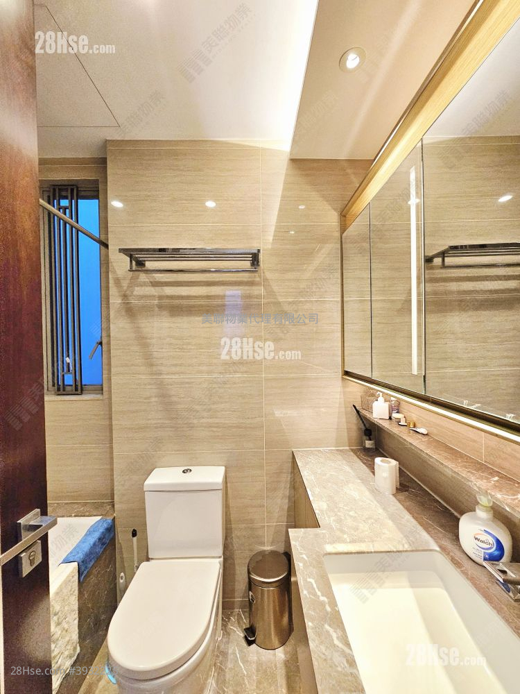 8 Lasalle #3932225 Rental Property Detail Page - Meer