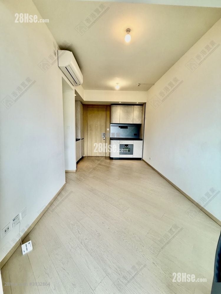 One Victoria #3932864 Rental Property Detail Page - Ansicht 4