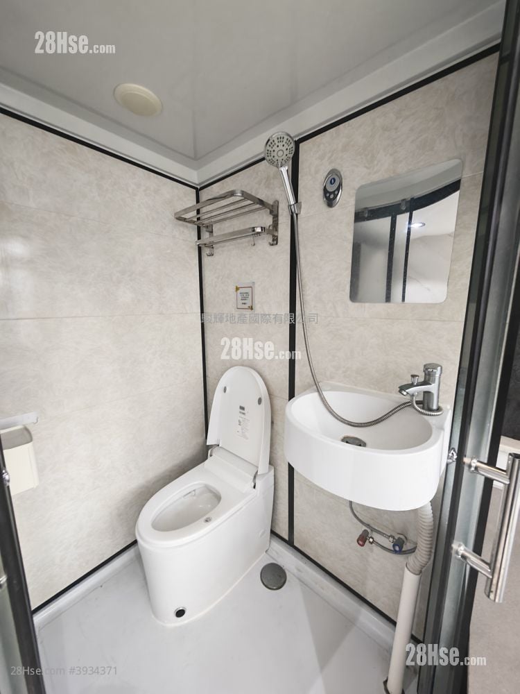Lee On Building #3934371 Rental Property Detail Page - Widok 5