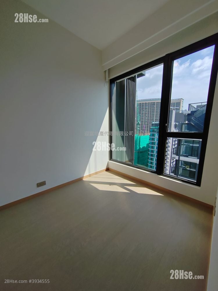 Baker Circle Greenwich #3934555 Rental Property Detail Page - Meer