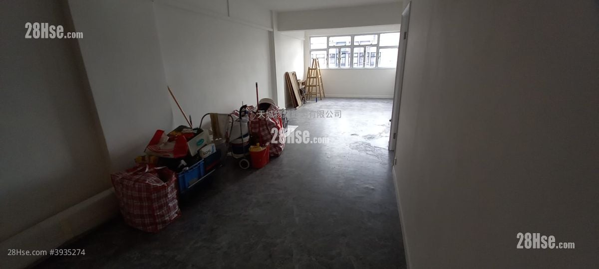 Pak Lok Building #3935274 Rental Property Detail Page - Vista 2