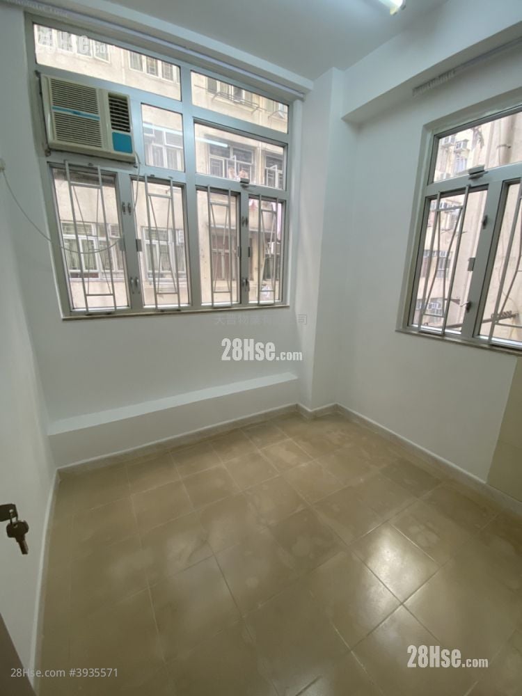 United Building #3935571 Rental Property Detail Page - Więcej