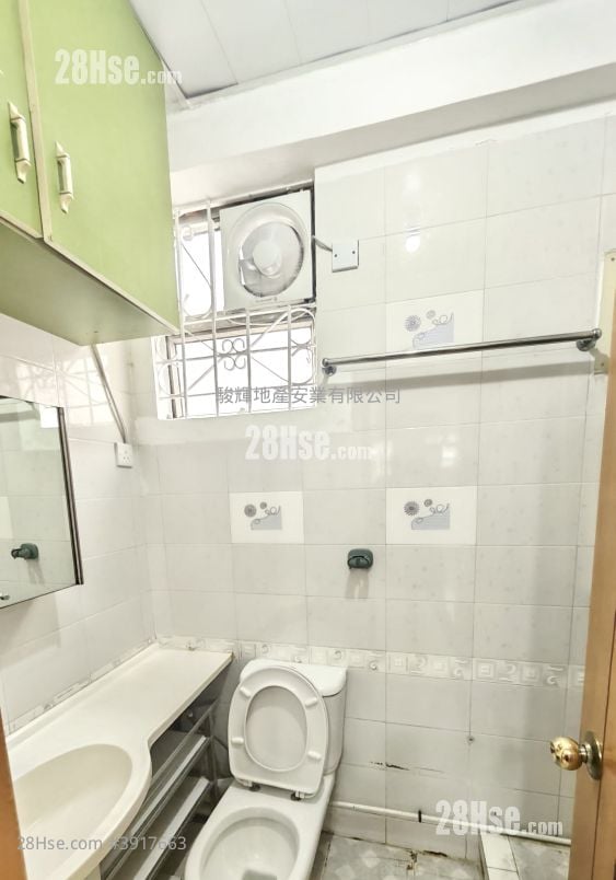 Kam Bit Building #3917663 For Sale Property Detail Page - Widok 6