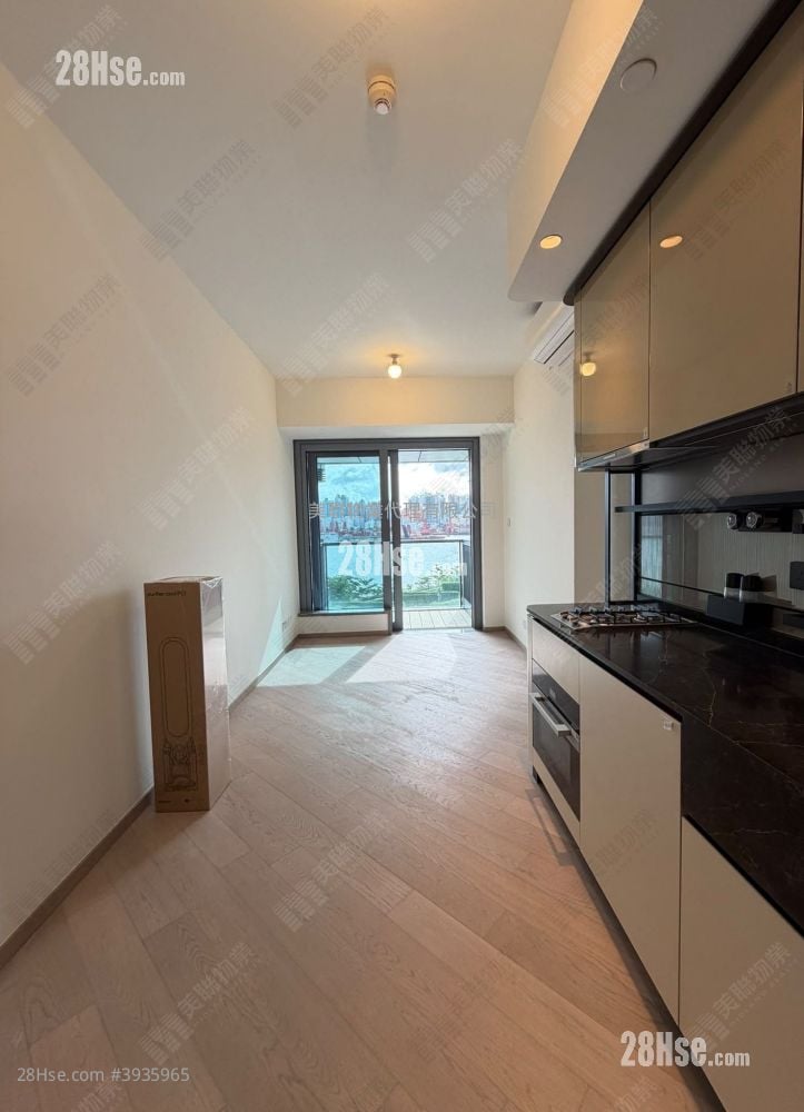 Victoria Voyage #3935965 Rental Property Detail Page - Widok 2