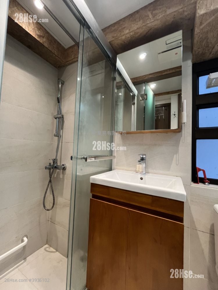 Wah To Building #3936102 Rental Property Detail Page - Meer