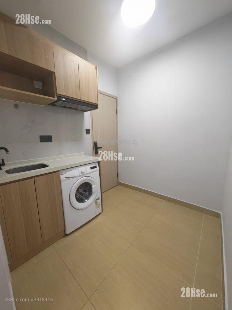 Universal Mansion #3918315 Rental Property Detail Page - Mehr