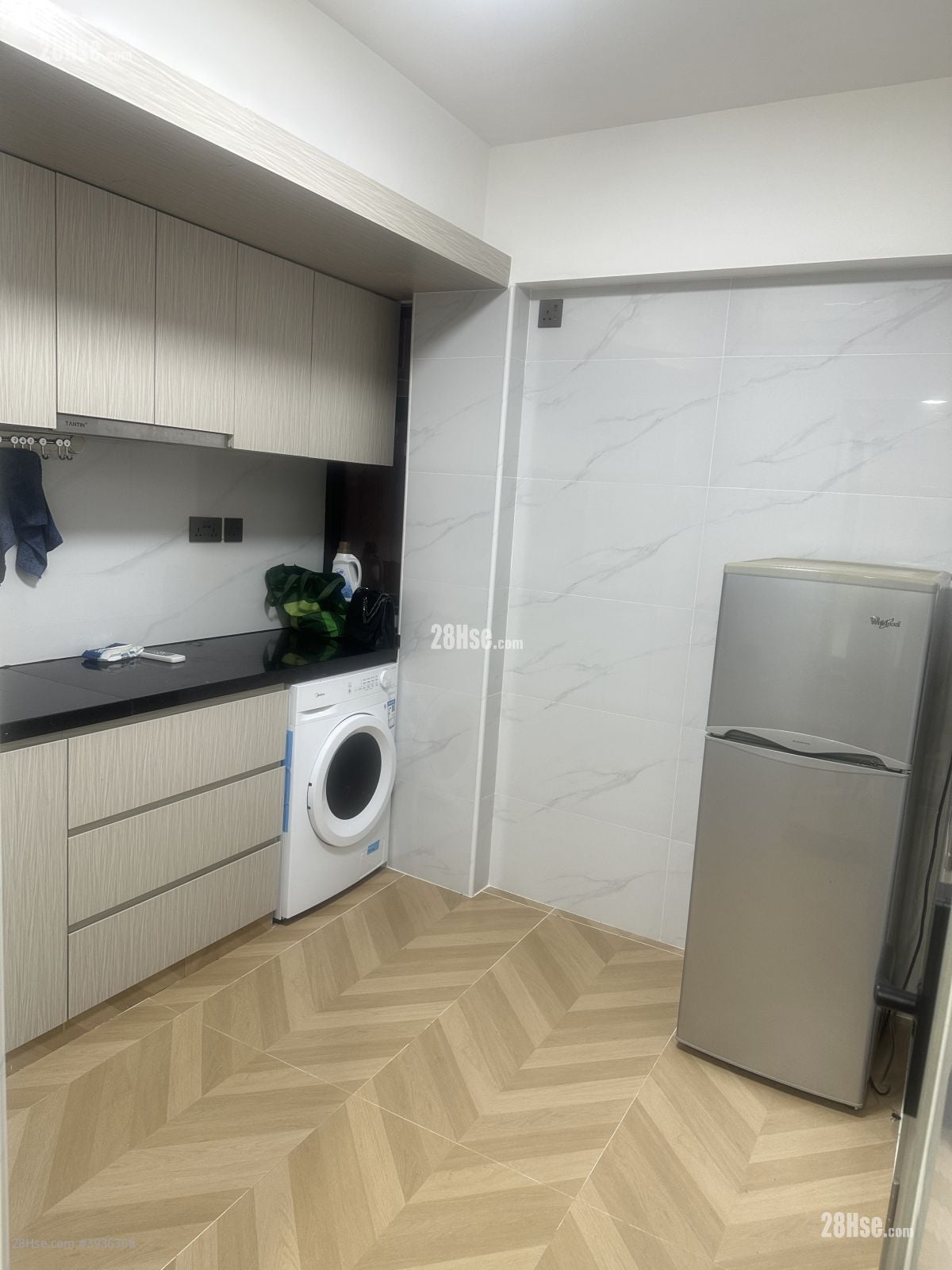 Nathan Road Court #3936368 Rental Property Detail Page - Bild 2