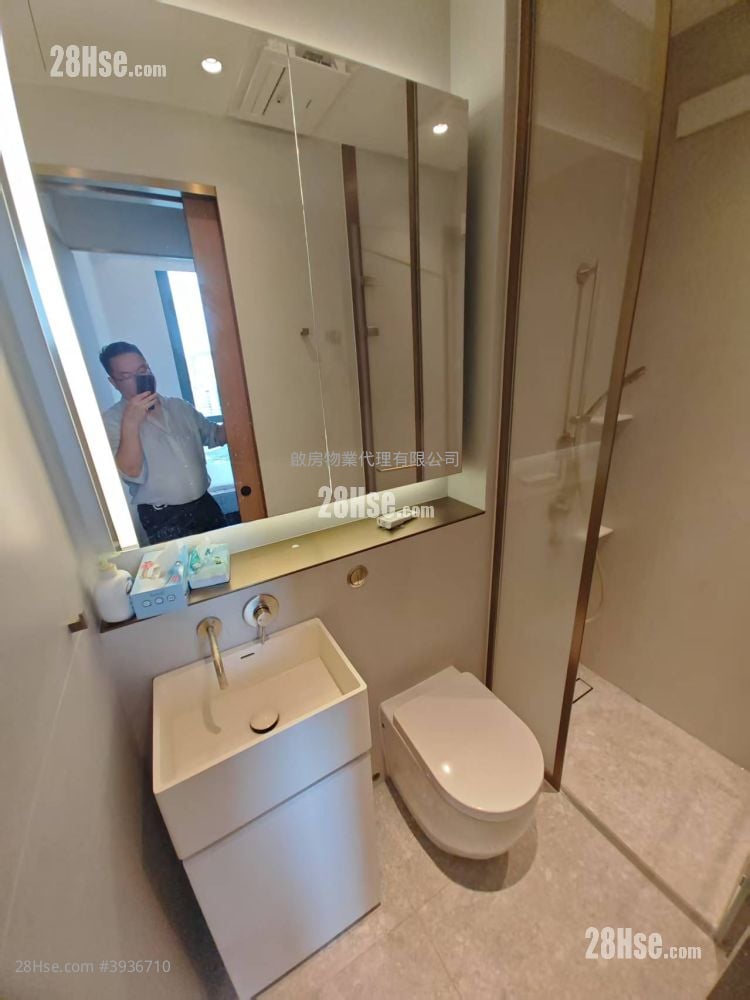 The Holborn #3936710 Rental Property Detail Page - Vista 2
