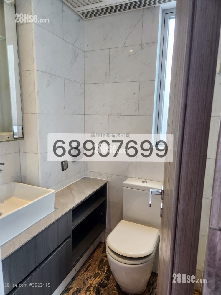 Parkes Residence #3922415 Rental Property Detail Page - Vue 6