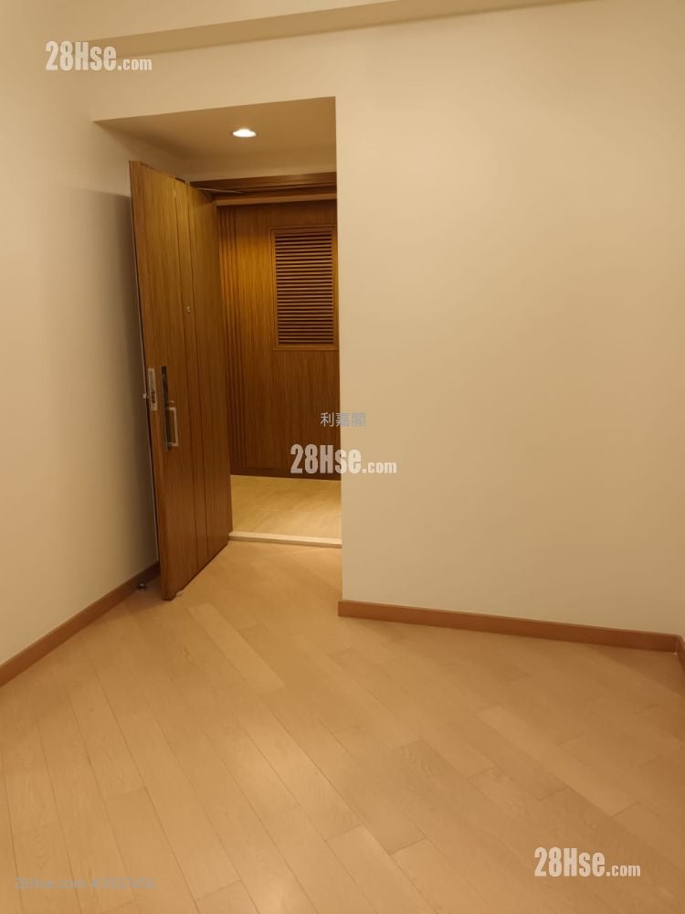 Century Gateway #3937456 Rental Property Detail Page - Vairāk