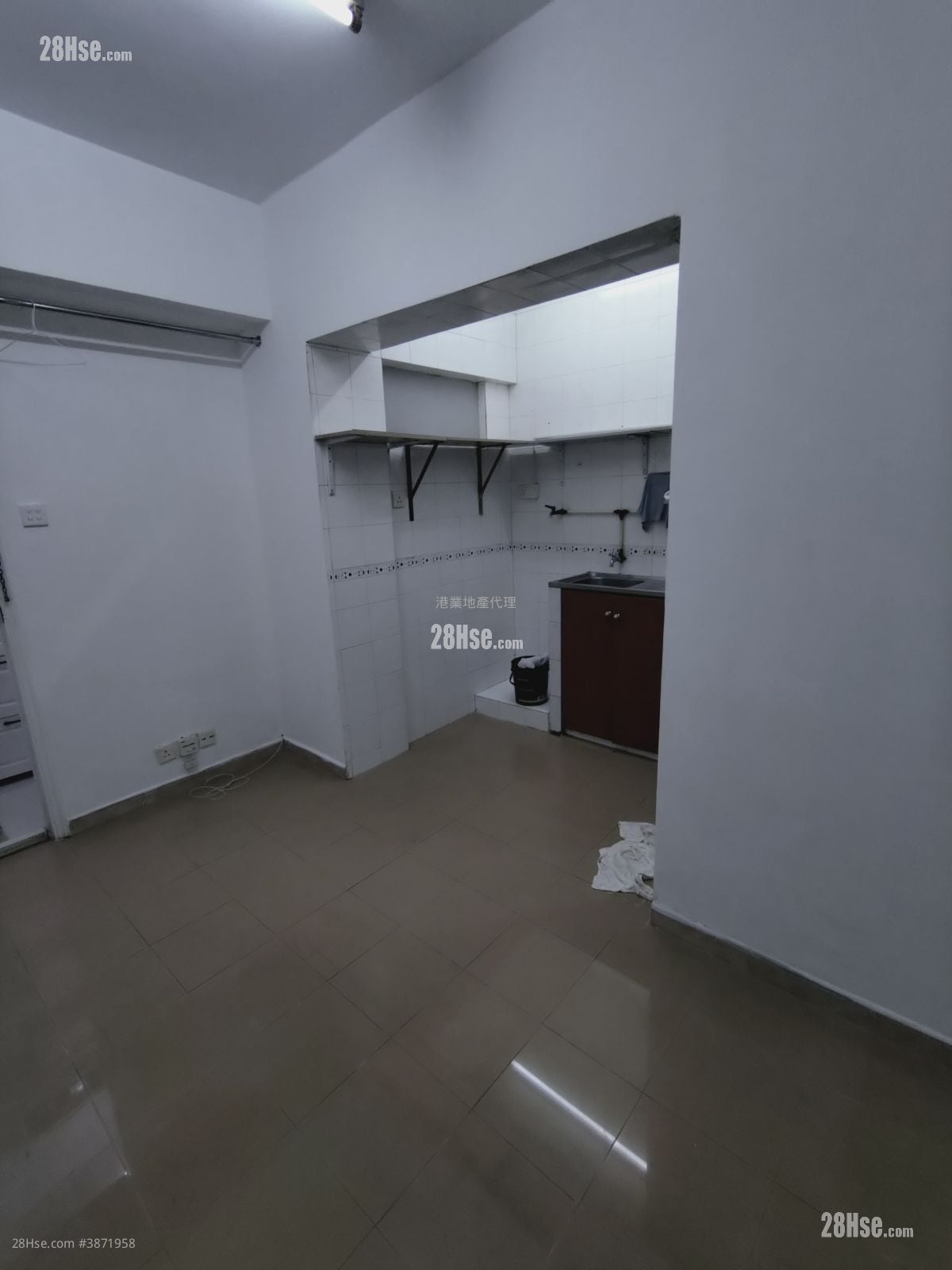 Overseas Trust Bank Building #3871958 Rental Property Detail Page – pohled 2
