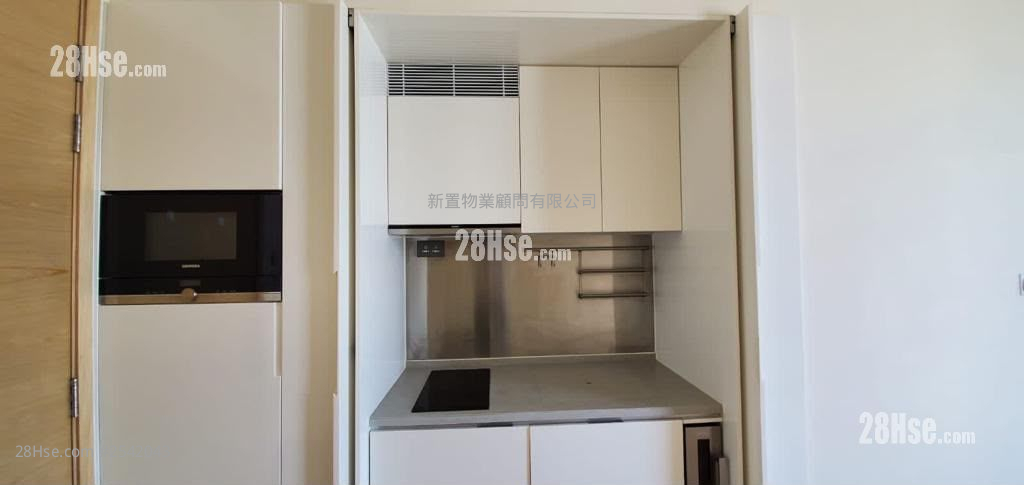 Island Residence #2542043 Rental Property Detail Page - Aanzicht 2