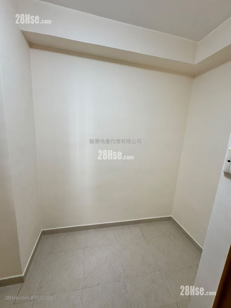 Chaton House #3920252 Rental Property Detail Page - Meer