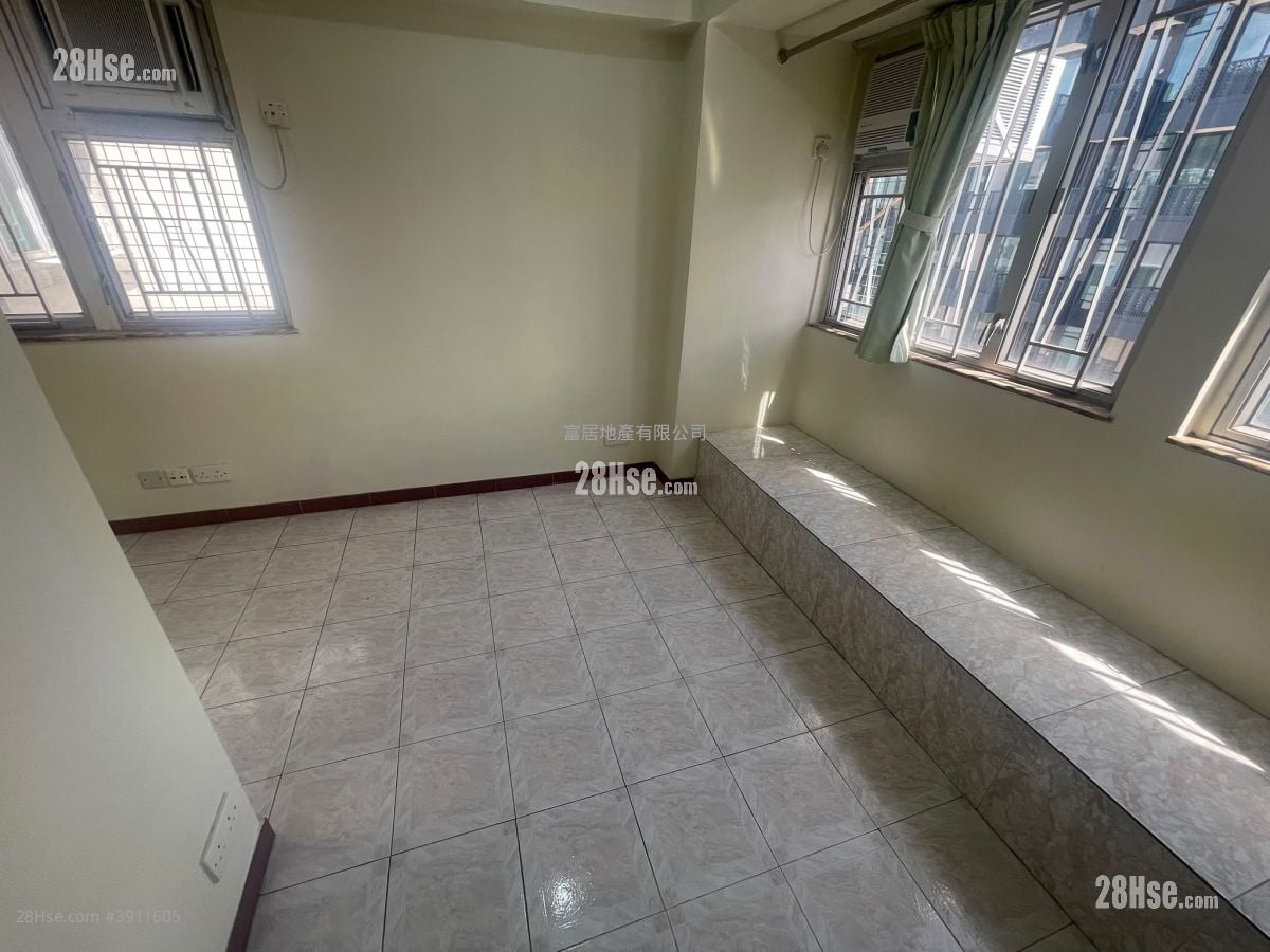 Golden League Building #3911605 Rental Property Detail Page - Vista 4
