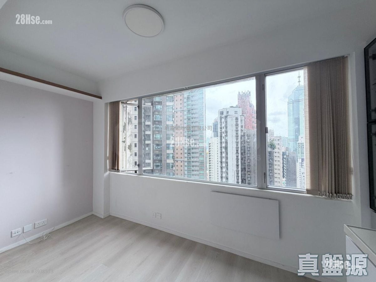 Woodland Court #3938573 For Sale Property Detail Page - Vista 2