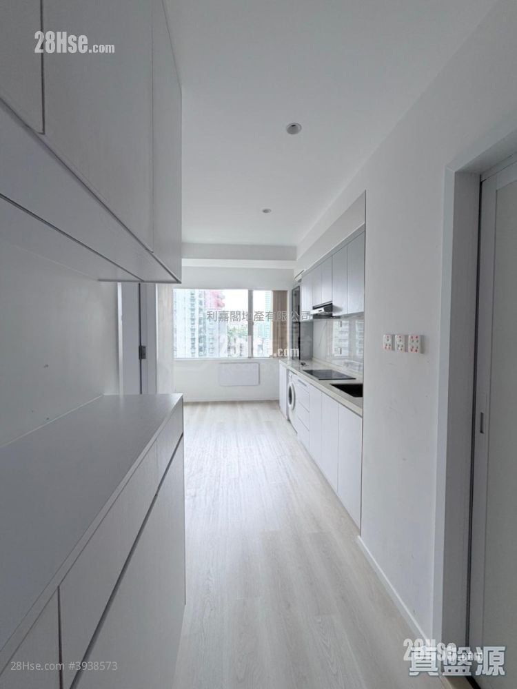 Woodland Court #3938573 For Sale Property Detail Page - Vista 5