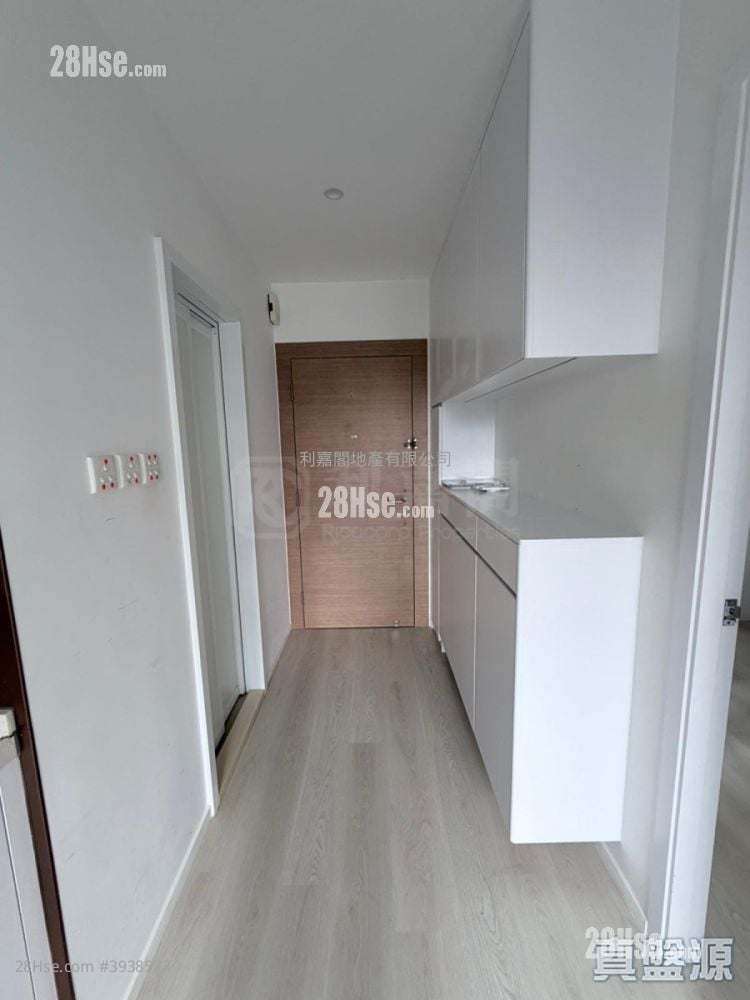 Woodland Court #3938573 For Sale Property Detail Page - Vista 4
