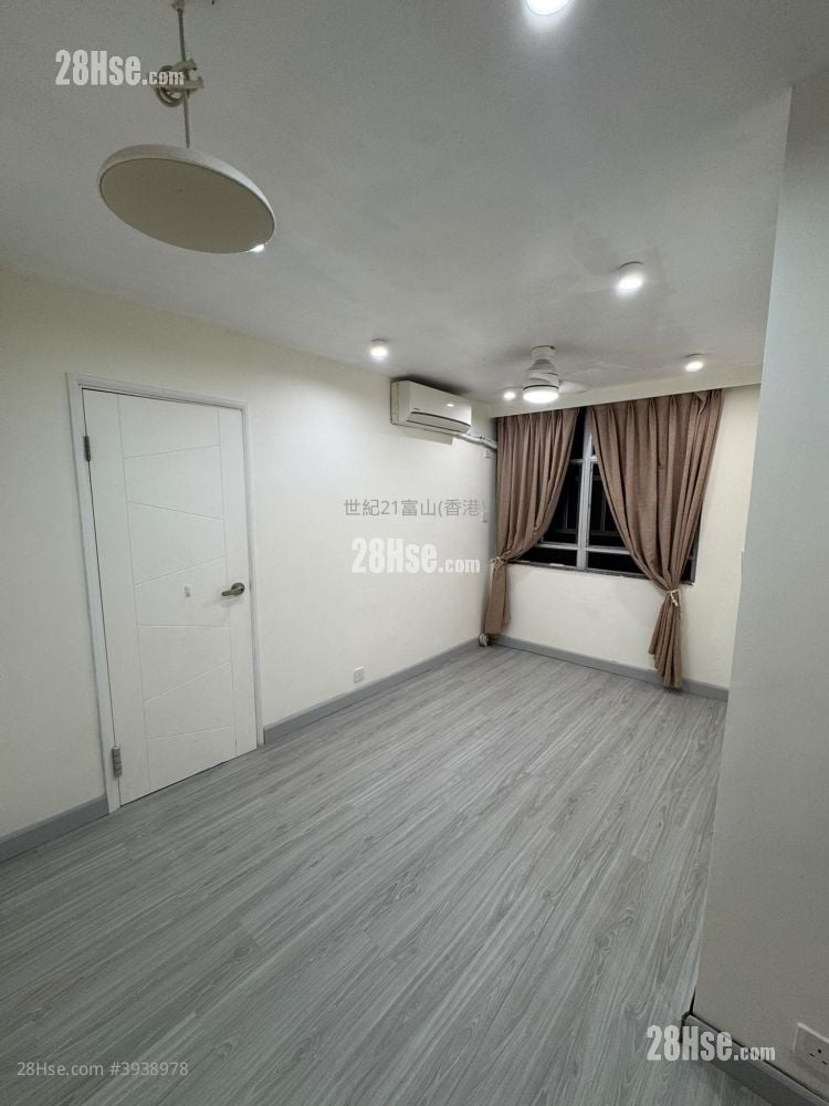 Lung Poon Court #3938978 Rental Property Detail Page - Widok 2