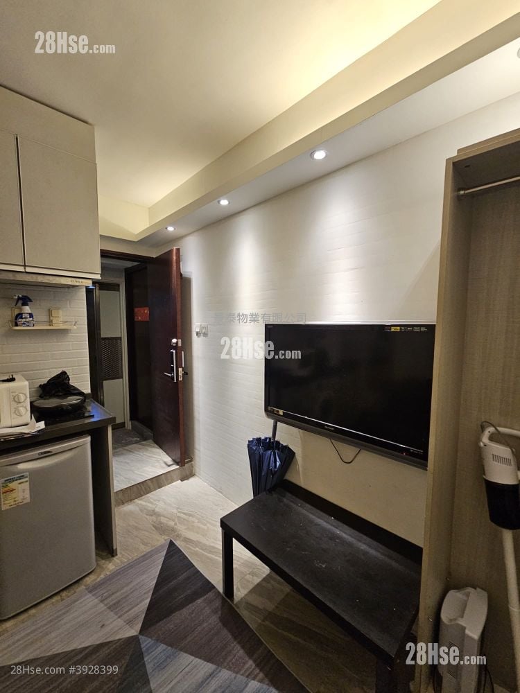 City Centre Building #3928399 Rental Property Detail Page - Vista 2