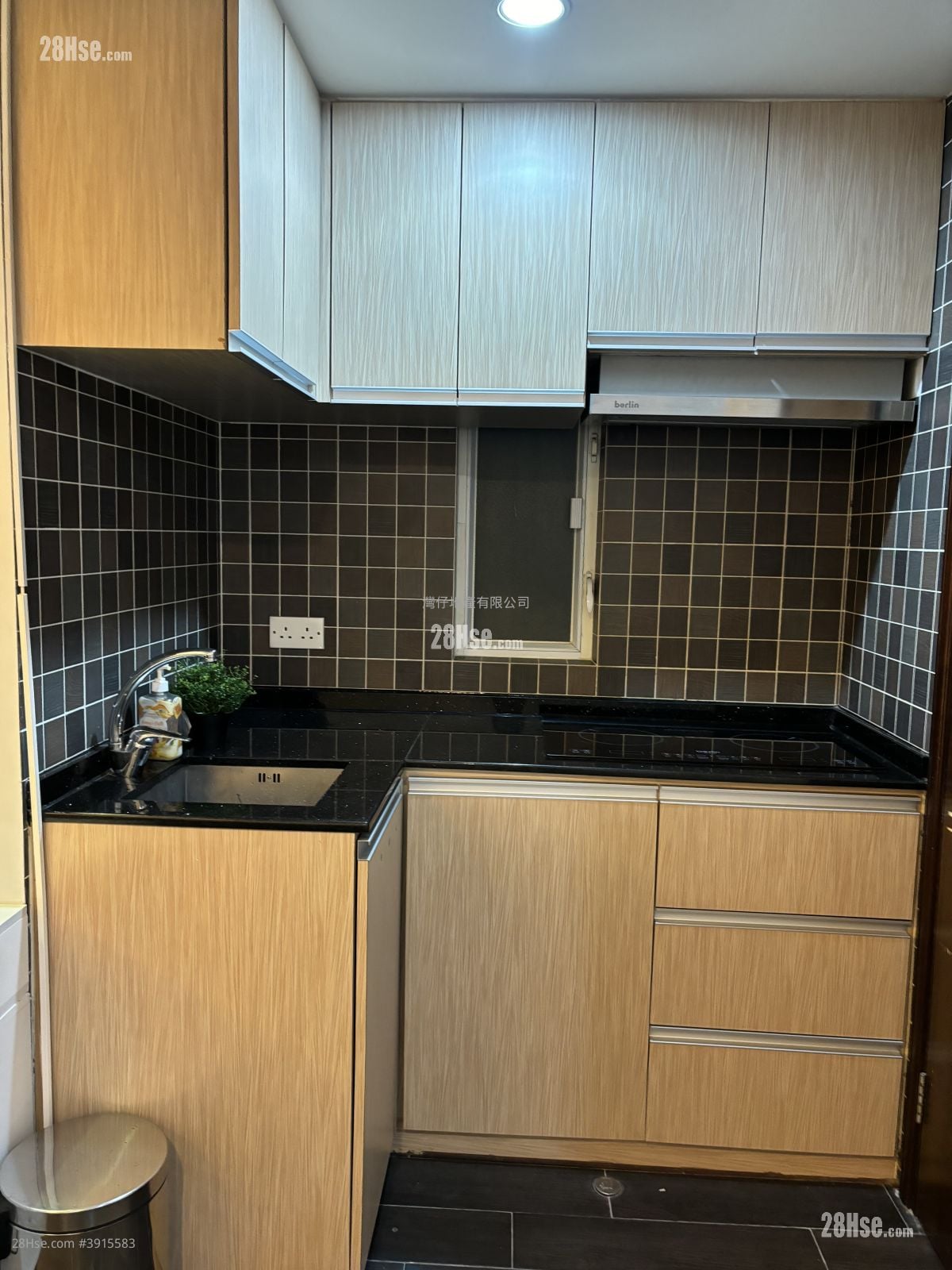 On Hing Mansion #3915583 Rental Property Detail Page - Vista 4