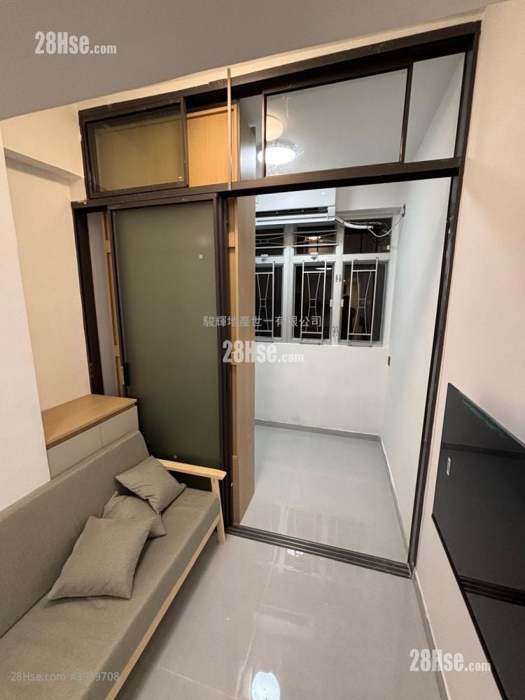 Mascot House #3939708 Rental Property Detail Page - Widok 2