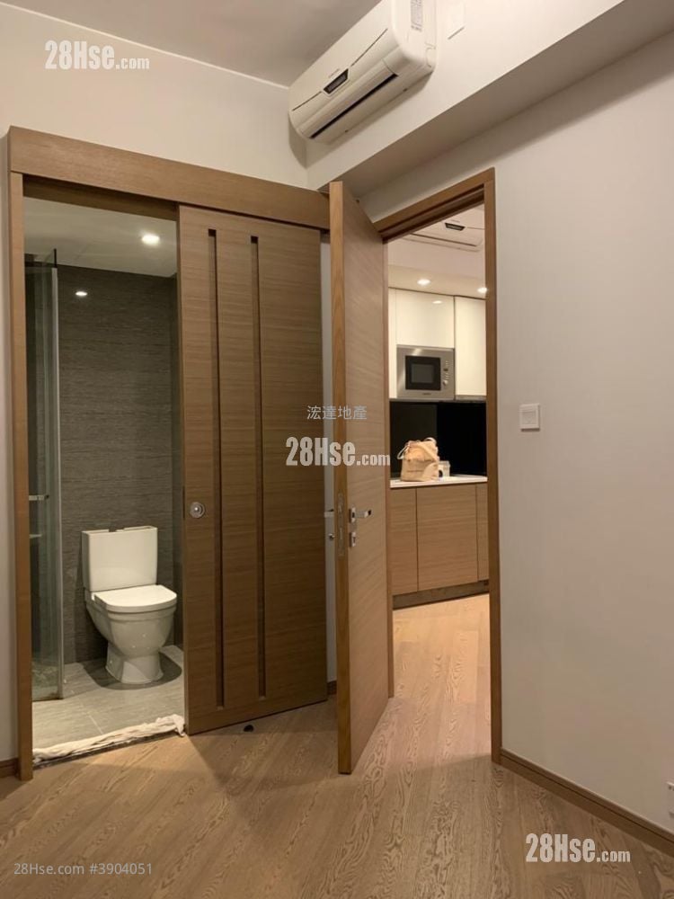 High One Grand #3904051 Rental Property Detail Page - Widok 4