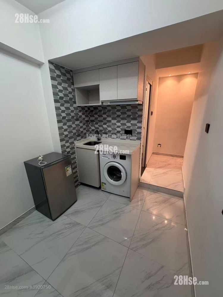 New Lucky House #3920750 Rental Property Detail Page - Bild 2