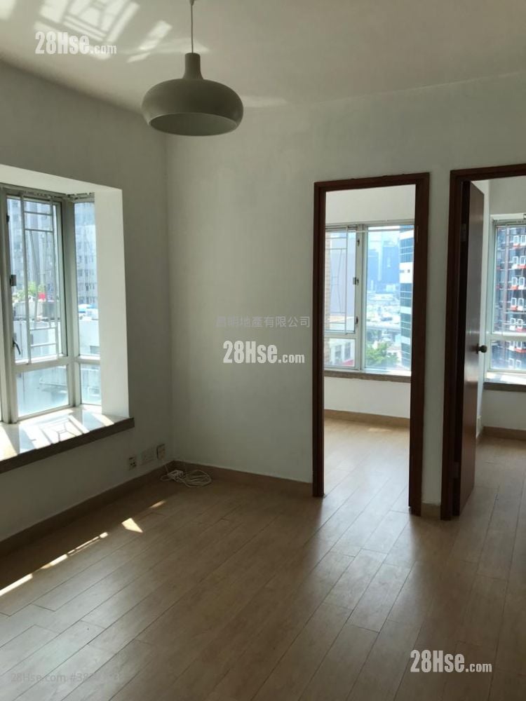 Supernova Stand #3870163 Rental Property Detail Page – pohled 2