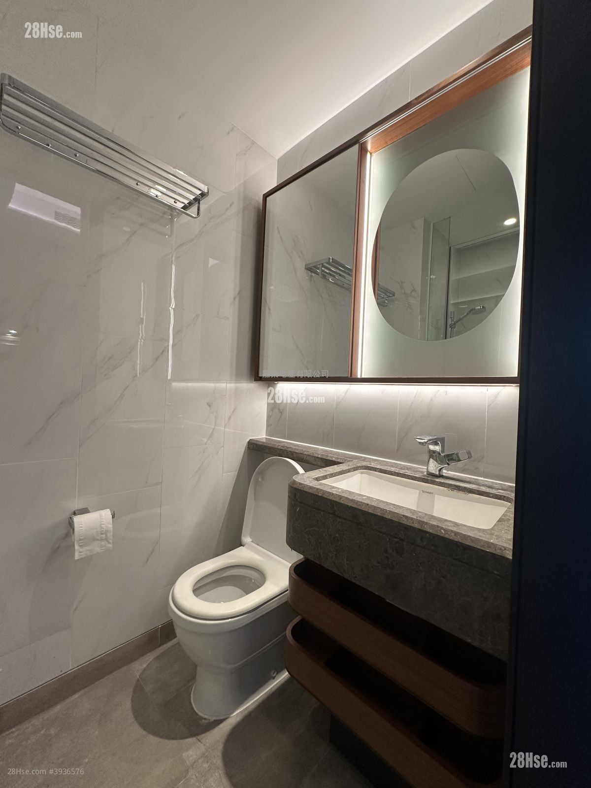 Novum West #3936576 Rental Property Detail Page - Meer