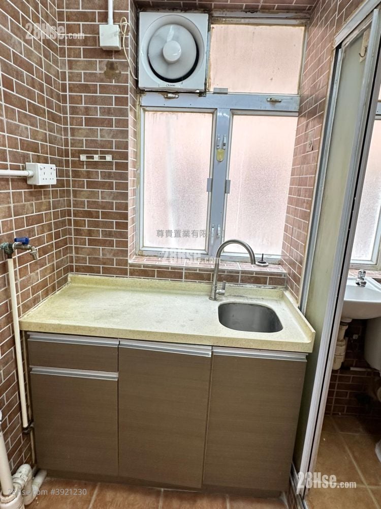 Ming Tong Building #3921230 Rental Property Detail Page - Vue 6