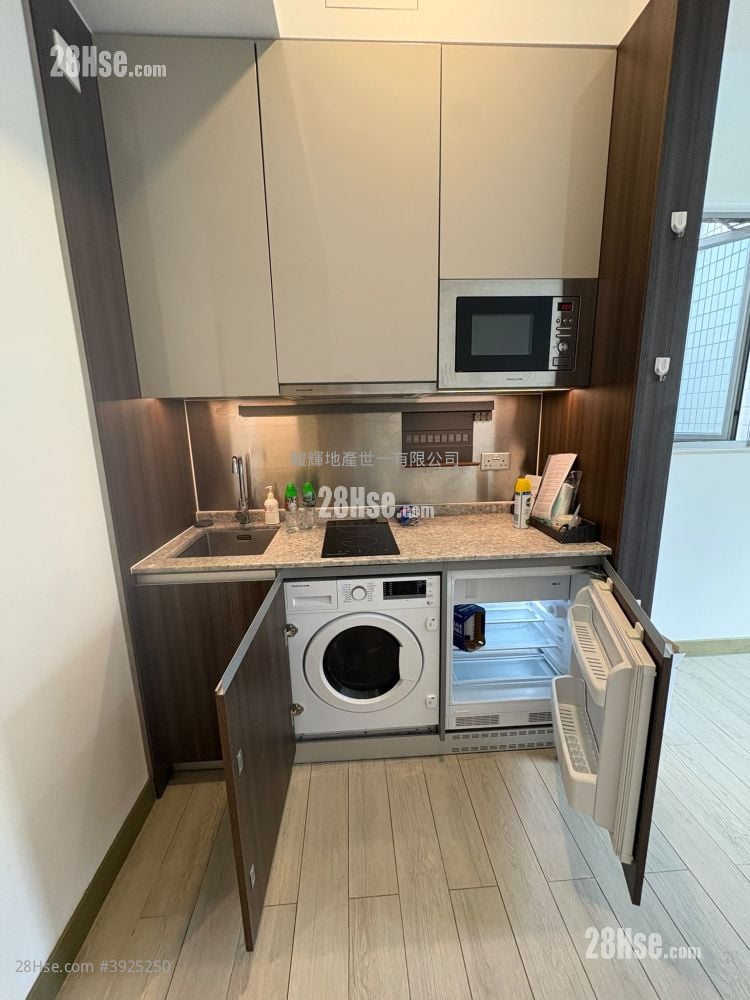 L Living 23 #3925250 Rental Property Detail Page - Vista 3