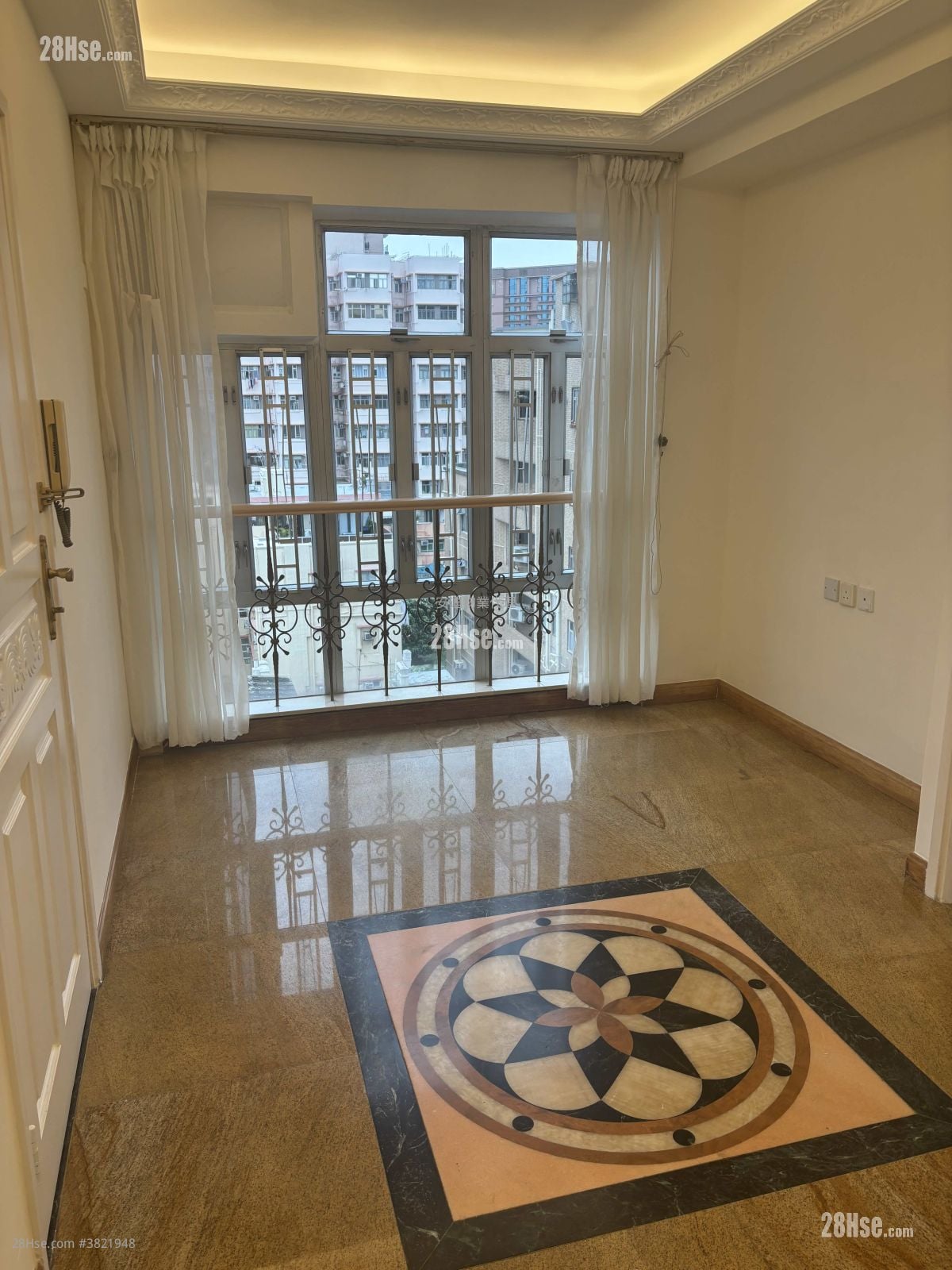 Yee Fung Building #3821948 Rental Property Detail Page - Aanzicht 2