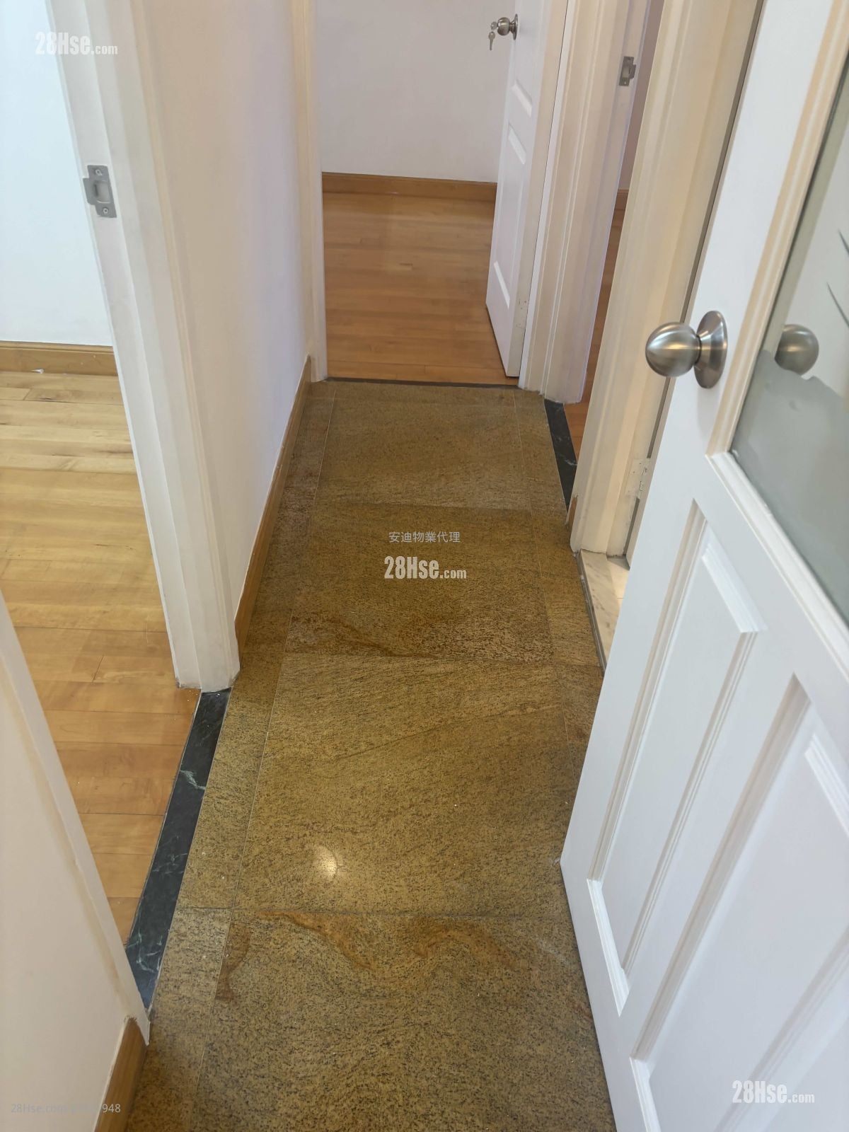 Yee Fung Building #3821948 Rental Property Detail Page - Aanzicht 3