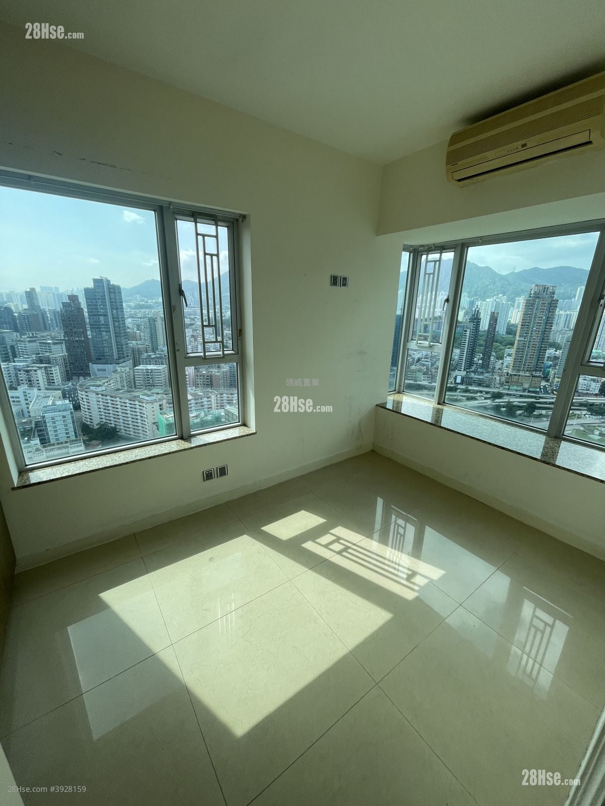 Sky Tower #3928159 Rental Property Detail Page - Vista 4