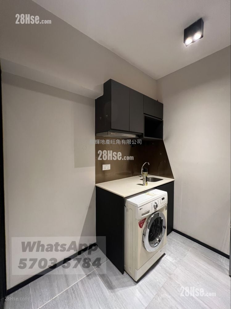 Windsor Mansion #3858210 Rental Property Detail Page - Widok 3