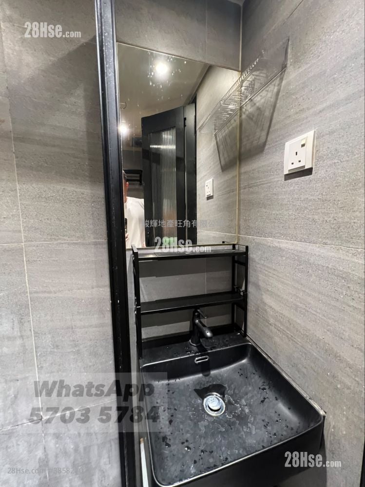Windsor Mansion #3858210 Rental Property Detail Page - Widok 6