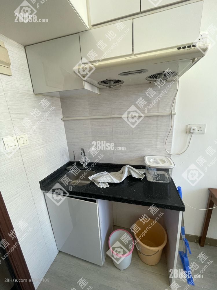Tak Po Building #3945409 Rental Property Detail Page - Vista 4