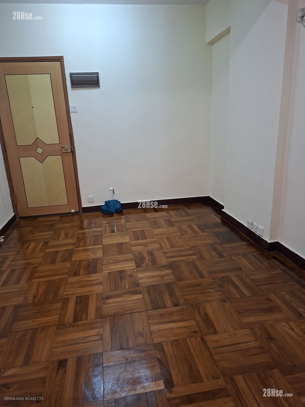 Cosmopolitan Estates #2482735 Rental Property Detail Page - Vista 2